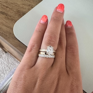 Taylor added a photo of their purchase