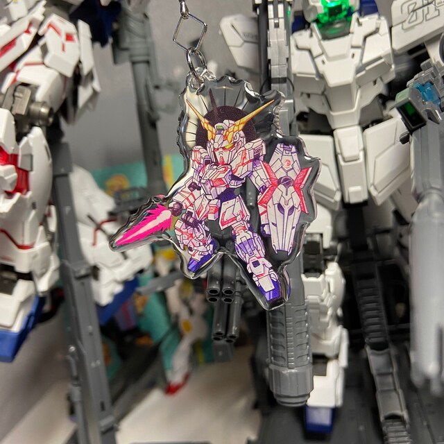 Gundam Unicorn Keychain, Mobile Suit Gundam // Clear Acrylic