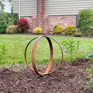 Rusty Metal Ring Sculpture / Garden Rings Rustic Sculpture / - Etsy