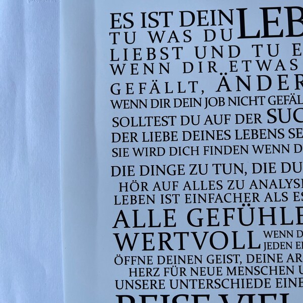 Poster „Hi“ In Rosarot – 45x30 Cm, Hochwertiger Kunstdruck Auf Fotopapier 233 G/m²