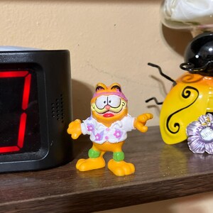 1981 Garfield the Cat Hawaiian Shirt 2