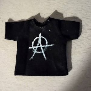 Roxane added a photo of their purchase