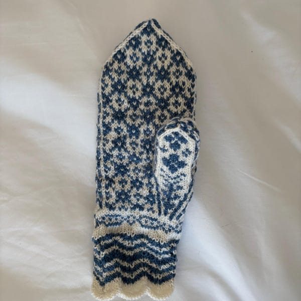 Selbu Mitten Pattern Flowers and Forests Selbu Mittens, Digital Knitting Pattern - Etsy