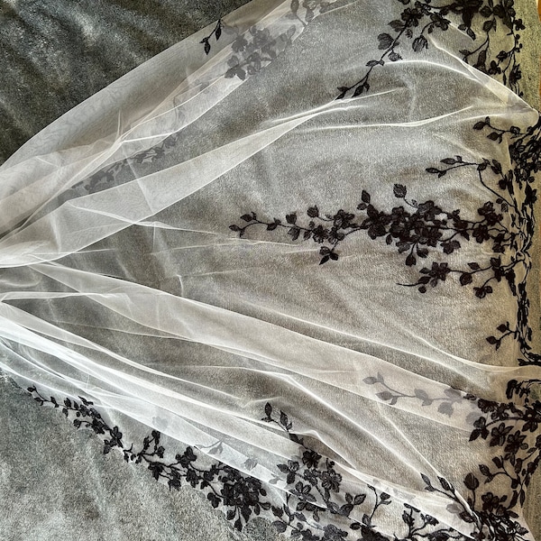 GOTHIC DARK LACE VEIL UB98185