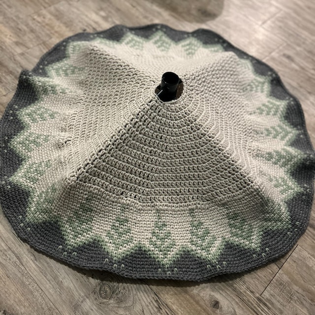 A customer's finished Pine Christmas Tree Skirt Crochet Pattern