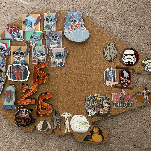 Millennium falcon disney pin deals