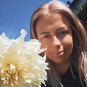 Cecilie added a photo of their purchase