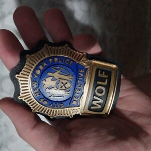 Brooklyn99 にインスパイアされたニューヨーク市警察の刑事バッジ