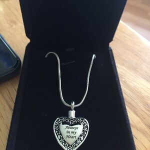 Joyce ha añadido una foto de su compra