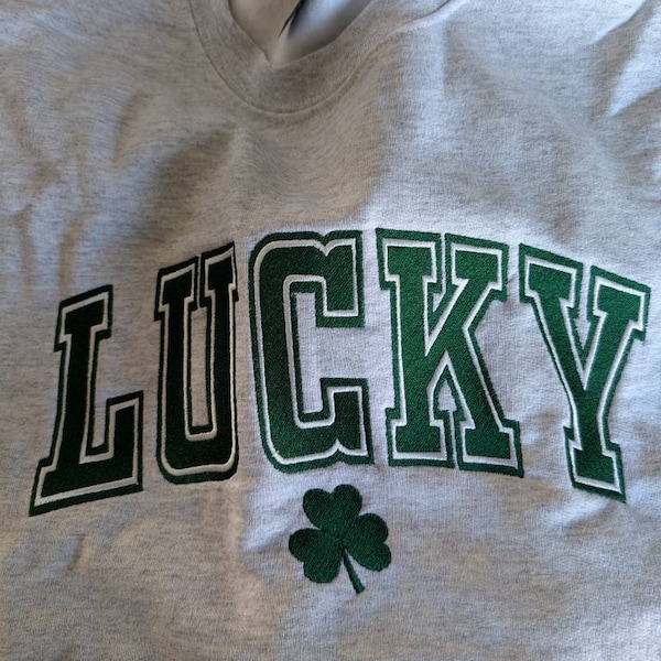 ST. PATRICK'S - FEELING LUCKY GRAPHIC SWEATSHIRT