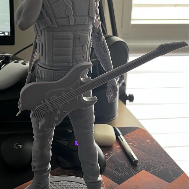 Rebel Rocker Garage Kit - Chrome Arm Legend Statue 1:6 Scale - 3D