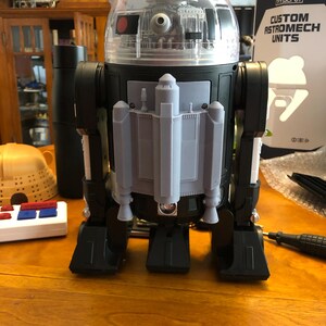Boosa's Astromech Jetpack/backpack Upgrade for R2 Units