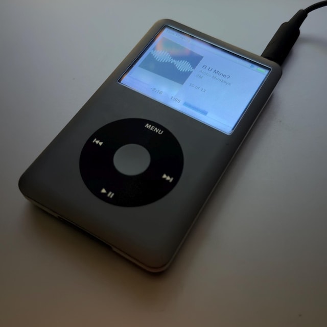 綺麗なiPod classic 第7世代 160GBからSSD512GBにグレー Apple iPod classic 7th Generation Gray Black 512GB MP3 Excellent