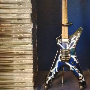パンテラ コレクタブル ダレル ダイムバッグ ミニギター モデル