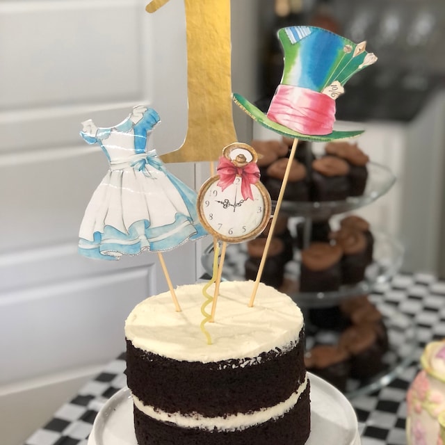 Alice in Wonderland Cupcake Topper Printable – DIY Party Mom