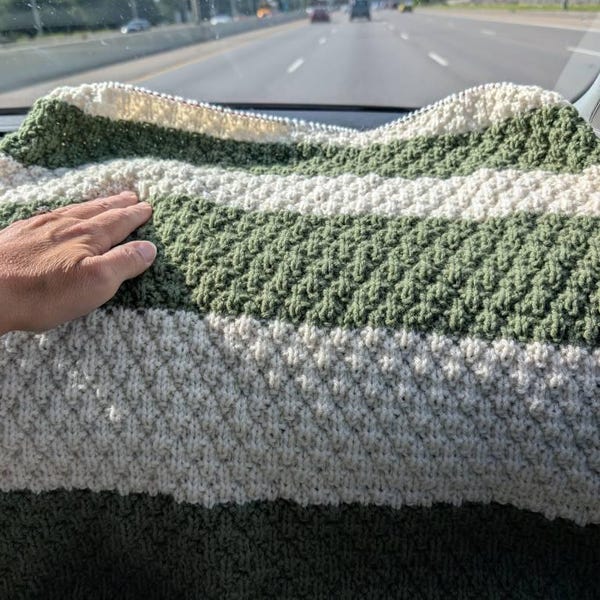 Billowy Knit Throw Quilted Look Blanket Pattern, Pretty Blanket Pattern ...
