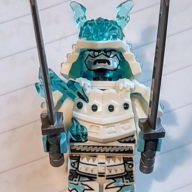 Ice emperor minifigure hotsell