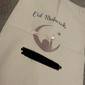 Yazmiina added a photo of their purchase