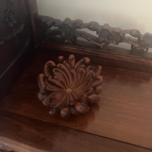 Chinese Natural Boxwood Hand-carved Chrysanthemum Statues