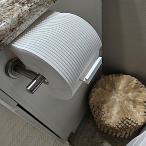 Stainless Steel Toilet Paper Holder With Lid – Pet-Proof, No-Drill Adhesive Or Screw Mount, Compact For Bathrooms