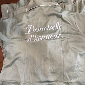 Léo added a photo of their purchase