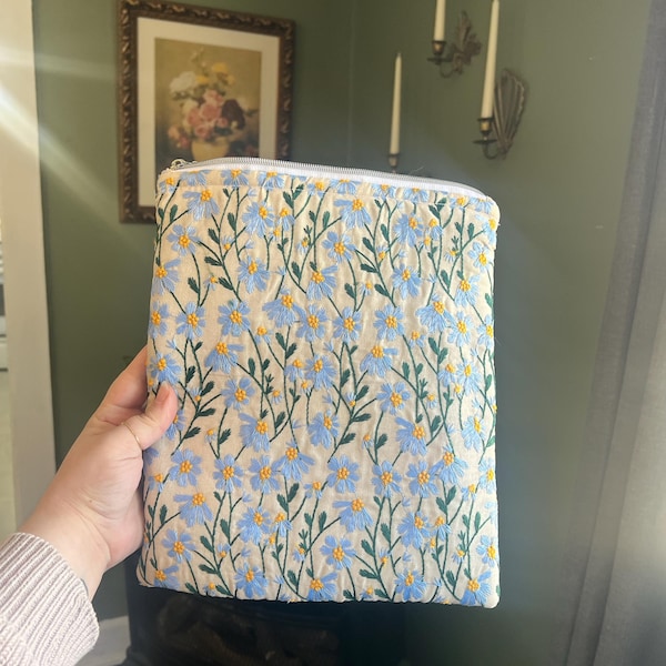 Blue Beige Daisy Embroidered Book Sleeve, Kindle Sleeve, Ereader Cover ...