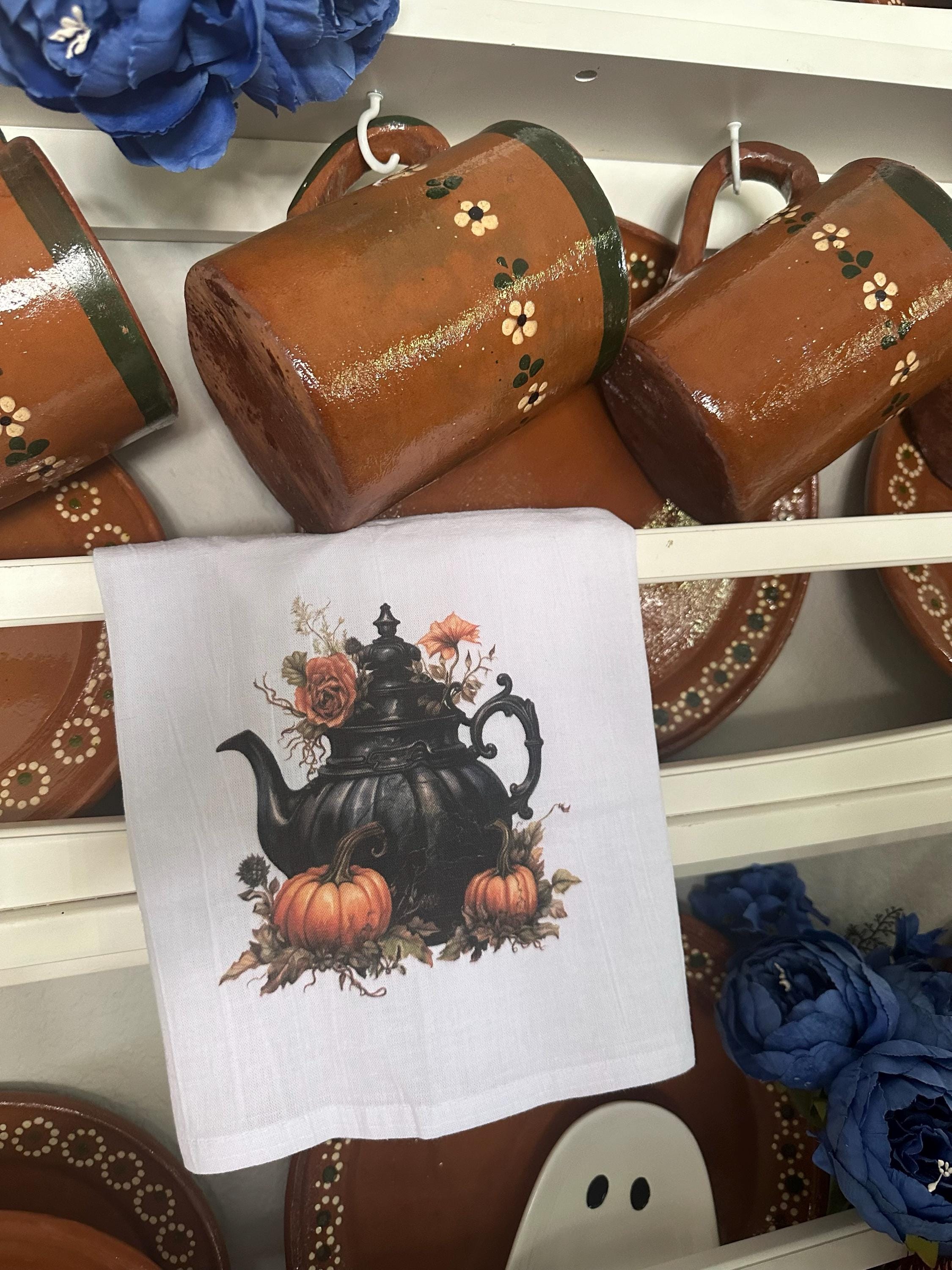 Vintage Gothic Halloween Teapot Tea Towel Vintage Halloween Pumpkins Witches Teapot Autumn Fall Kitchen Decor For Tea Lovers Kitchen Towel