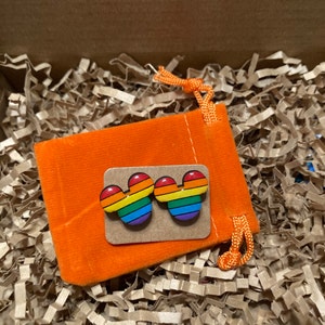 Kaitlin added a photo of their purchase