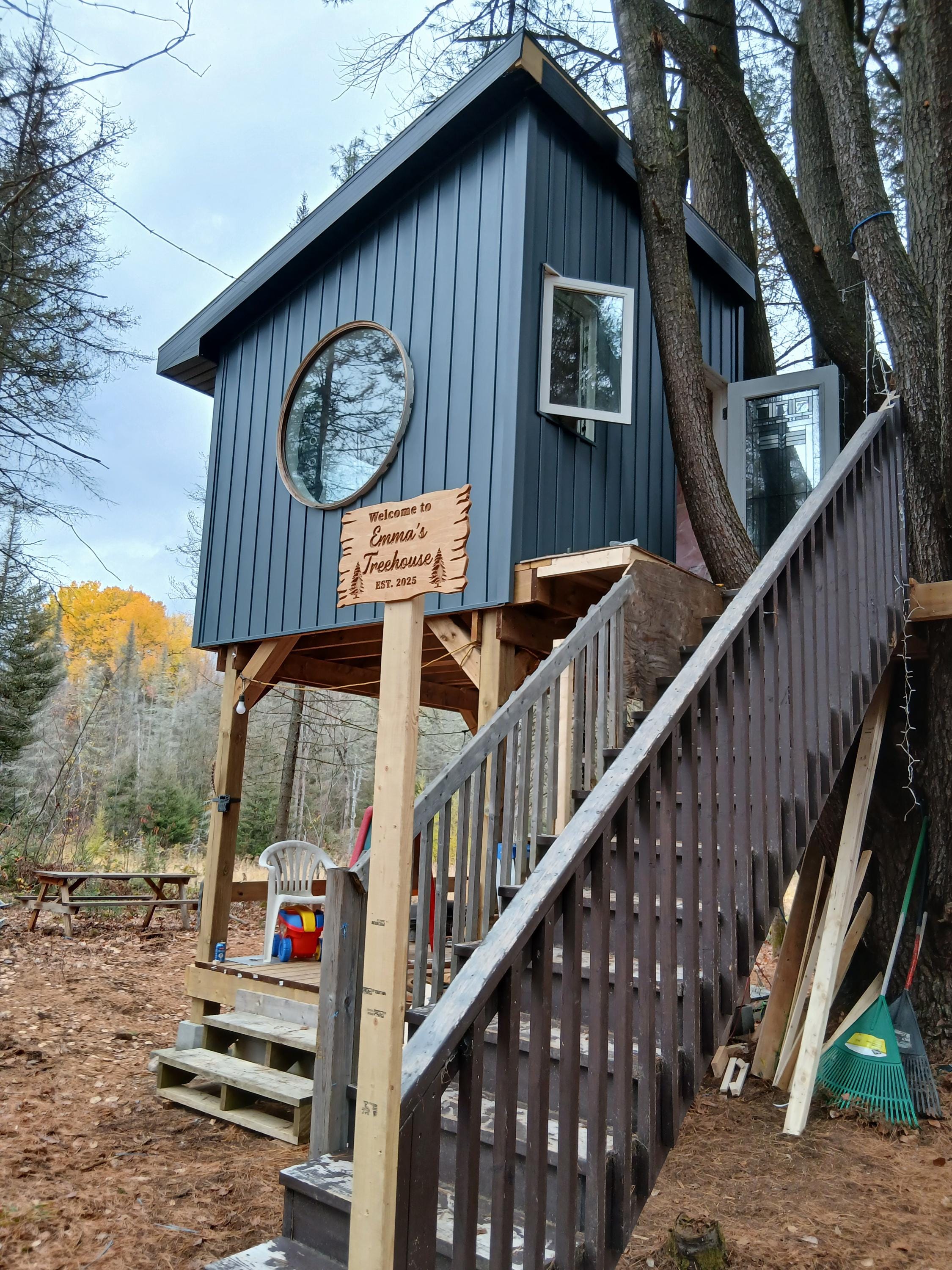 Personalized Wooden Family Name Sign, Custom Carved Sign, Wood Home Decor, Housewarming Gift, Outdoor Sign, Retro House Decor, Cabin Decor