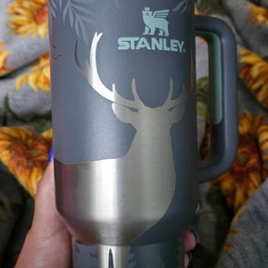Engraved Stanley Cup for Men Trending Tumbler for Men 30oz Iceflow  Personalized Water Bottle Deer Hunter in Forest Fathers Day Gift -   Israel