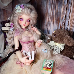 Lia added a photo of their purchase