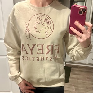 Sharee added a photo of their purchase