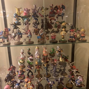 Amiiboディスプレイスタンド - 3段サイズ | フィギュアスタンド
