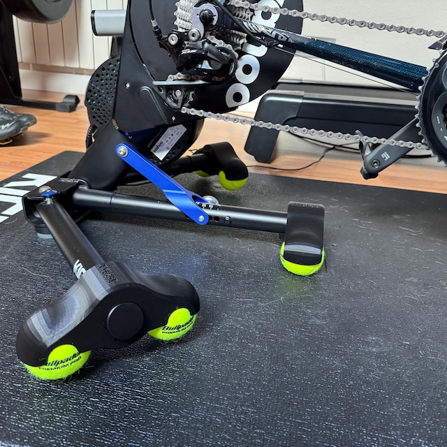 Wahoo Kickr V5 Tennis Ball Rocker Foot for Indoor Trainer