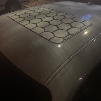 Dodge Challenger and Charger Angry Hornet wth Sold Honeycomb Sunroof Decal | Custom decals