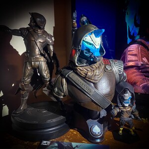 Cayde-6 Destiny 2 Bust Hand Painted Statue 8
