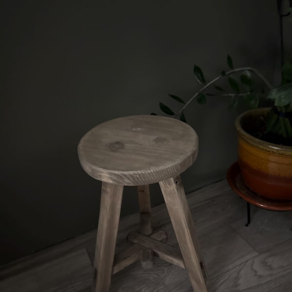 A-shape Vintage-style Round Stool | Rustic | Accent Piece | Side Table ...