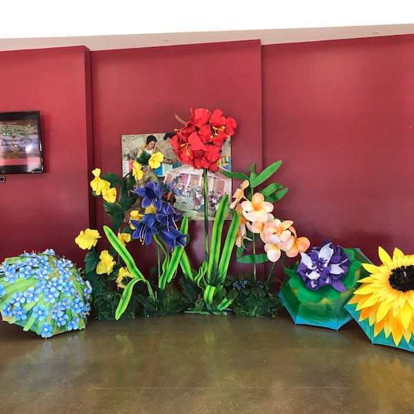 Giant flowers large foam flowers giant paper flowers big flowers