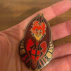 アラスター・ザ・ラジオ・デーモン ピンバッジセット 3インチ - Etsy 日本