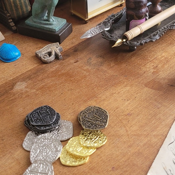 Metal Pirate Coins - 30 Gold and Silver Spanish Doubloon Replicas ...