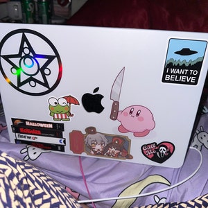 Taylor added a photo of their purchase