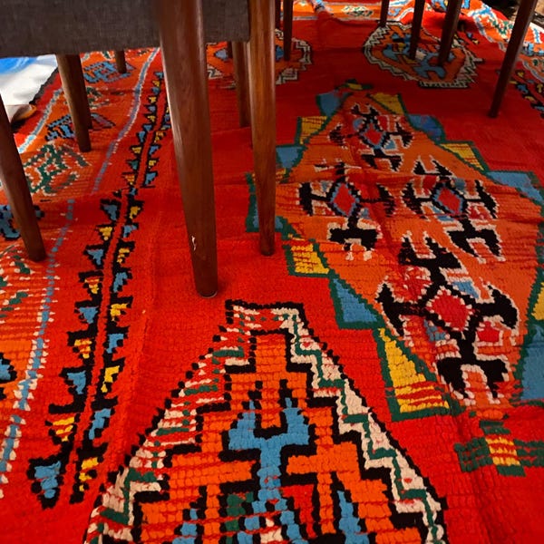 Tapis marocain doux, tapis mrirt de luxe, tapis teppich berbère, tapis