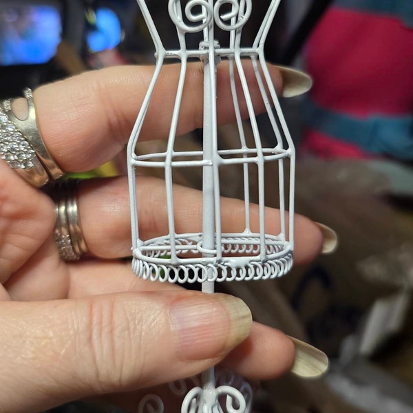 MyTinyWorld 1/12th Scale Dolls House Miniature White Dress Makers Dummy - Single Item Haberdashery Decor