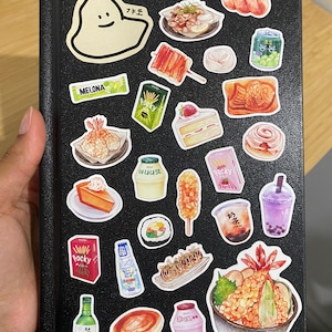Jella added a photo of their purchase