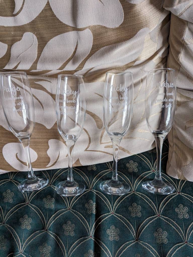 Personalisiertes Glas, mehrere Designs und Glasarten – Weinglas, Pint und Bierglas, Whisky, Champagner, Gin, Latte – gravierte personalisierte Geschenke