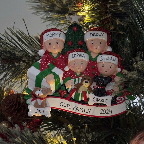 Family of Four Personalized Ornament With 2 Dogs, Cats or Bunnies Added ...