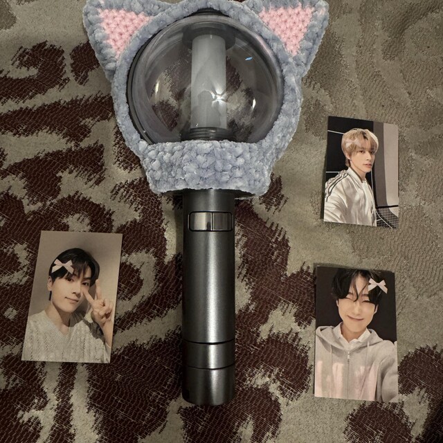 アイドル SKZOO LIGHT STICK COVER VER.2 HANQUOKKA Stray Kids SKZ's Magic School Official Merchandise - SKZOO