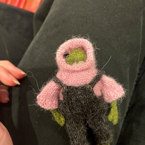 Alyssa added a photo of their purchase