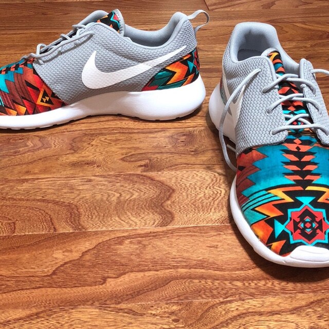 aztec nike roshe