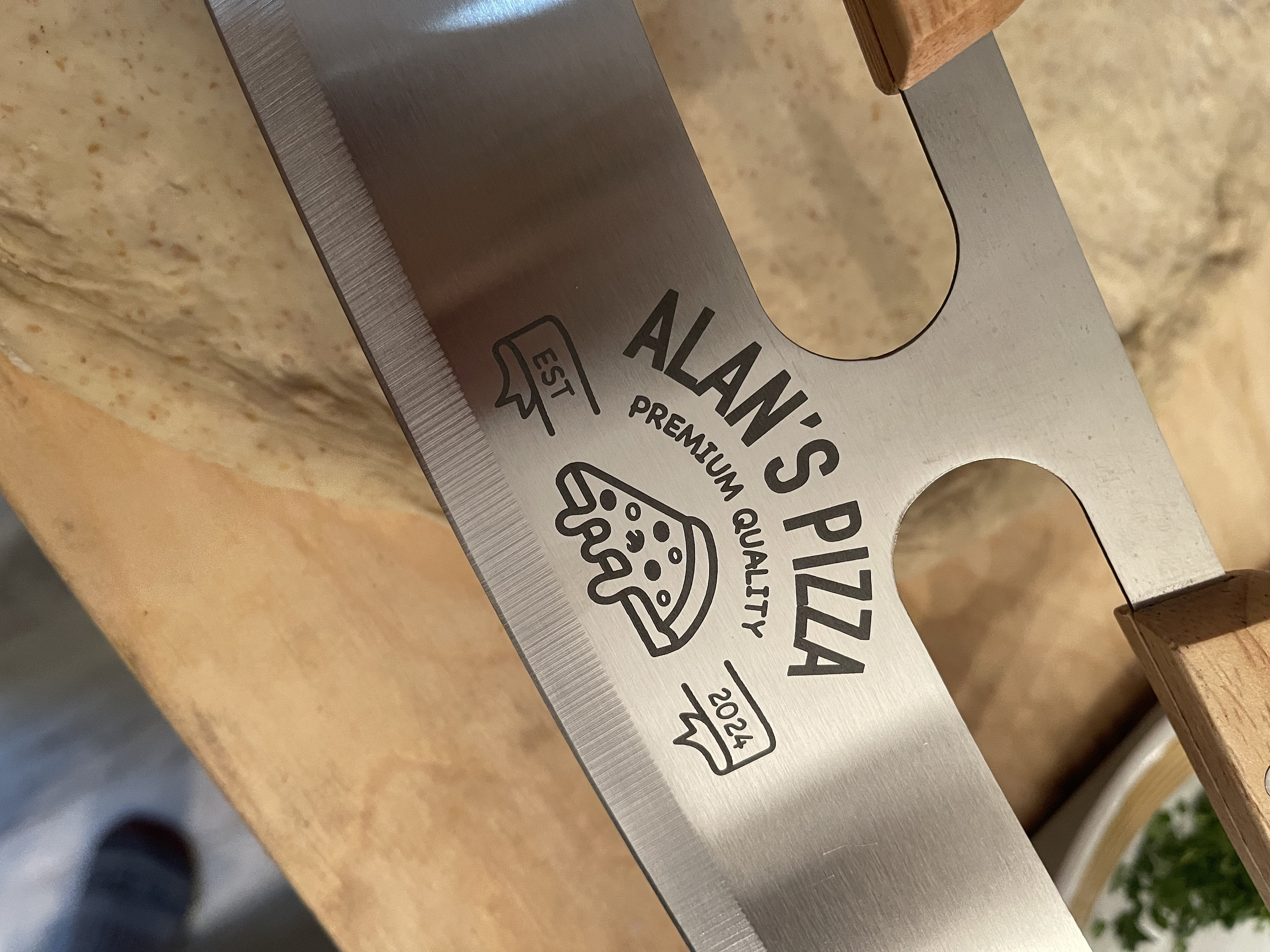 Personalized PIZZA CUTTER ROCKER | Custom Pizza Cooking Tool | Pizza Gift for Father's Day